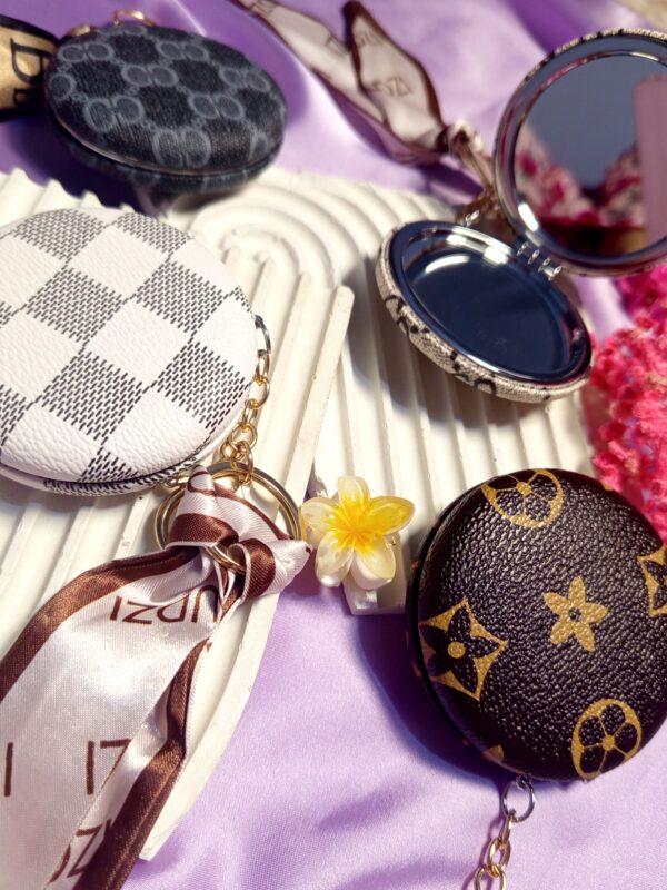 Keychain double sided mirror