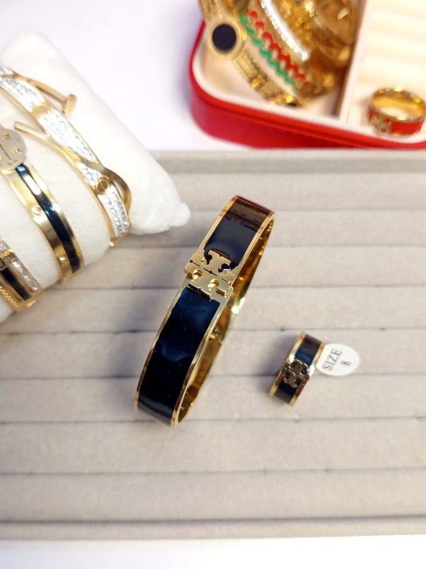 Tory broad centre logo bangle and ring