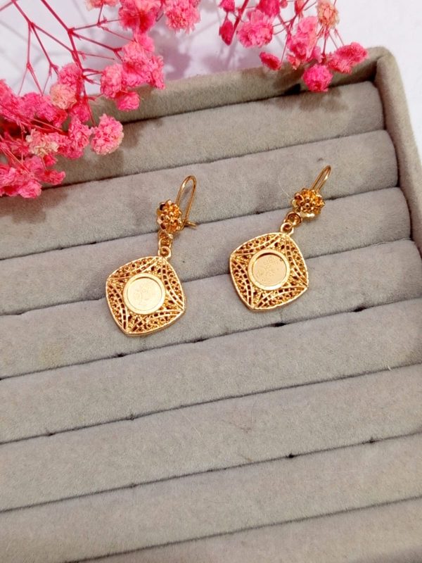 Ear rings
