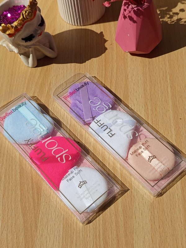Sweet Beauty powder sponge set containing 3 soft and skin-friendly sponges."