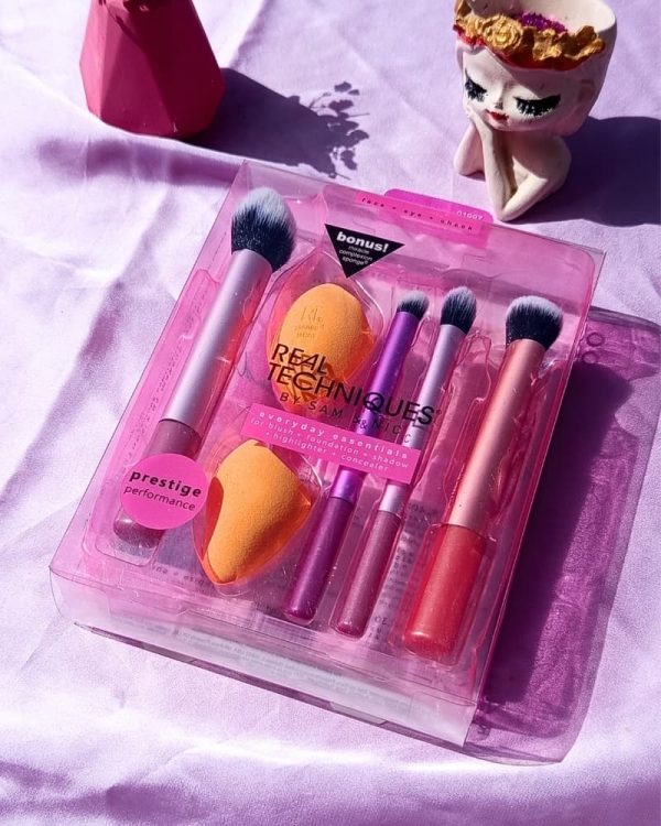 Real Techniques Makeup Brush & Sponge Set